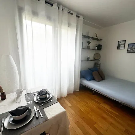 Cosy Nest At Canal Saint-martin Heart Of Apartment